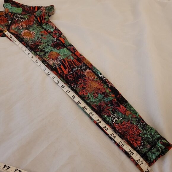 Lululemon Speed Up Tight *Full-On Luxtreme 28" Zen Garden Multi Leggings size 4 - Picture 16 of 16